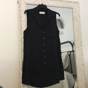 Black high-low Abercrombie button down top.